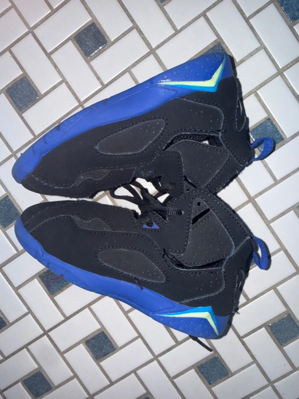 Kids shoes